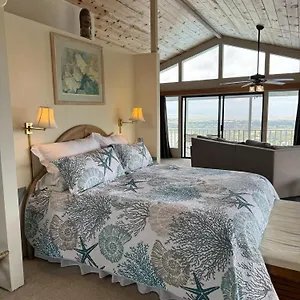 Belle Vue Waimea Corporation - Big Island Of Hawaii Bed & Breakfast